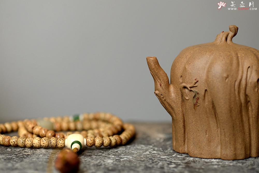 紫砂壶图片：刘秀全手经典作品 肌理自然生动 高挑挺拔 古朴之味~~颀长壶 - 美壶网