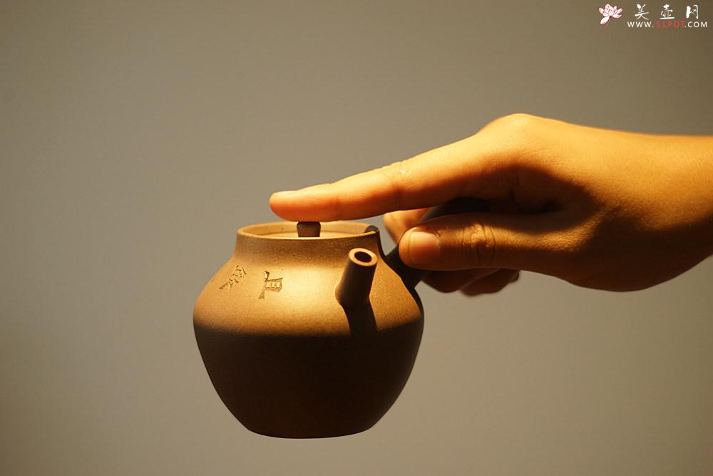 紫砂壶图片：淞庐出品 全手佳作 文气十足~ 云水禅心急须二式 炮嘴独孔 - 美壶网