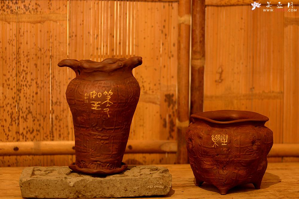 紫砂壶图片：全手文房雅玩之鼎 造型古拙  - 美壶网