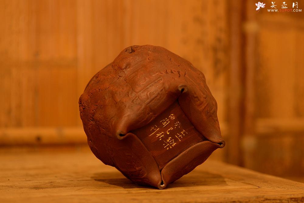 紫砂壶图片：全手文房雅玩之鼎 造型古拙  - 美壶网