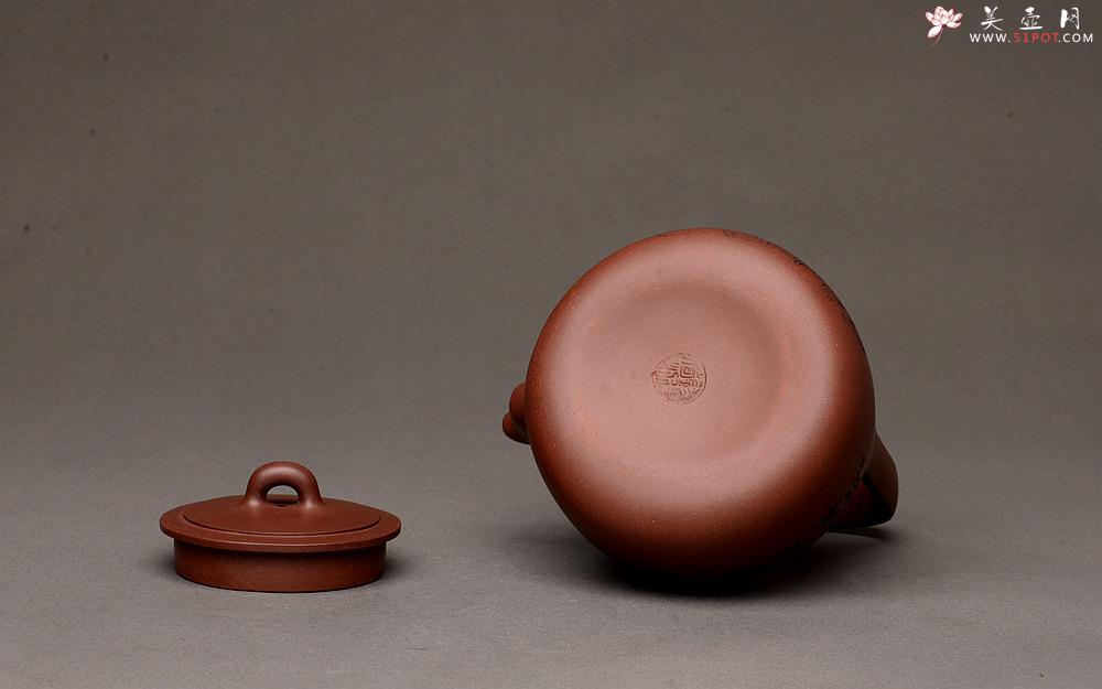 紫砂壶图片：钱建荷全手新作 环玉提梁 做工精致 浑厚大气 国助袁德波装饰  - 美壶网