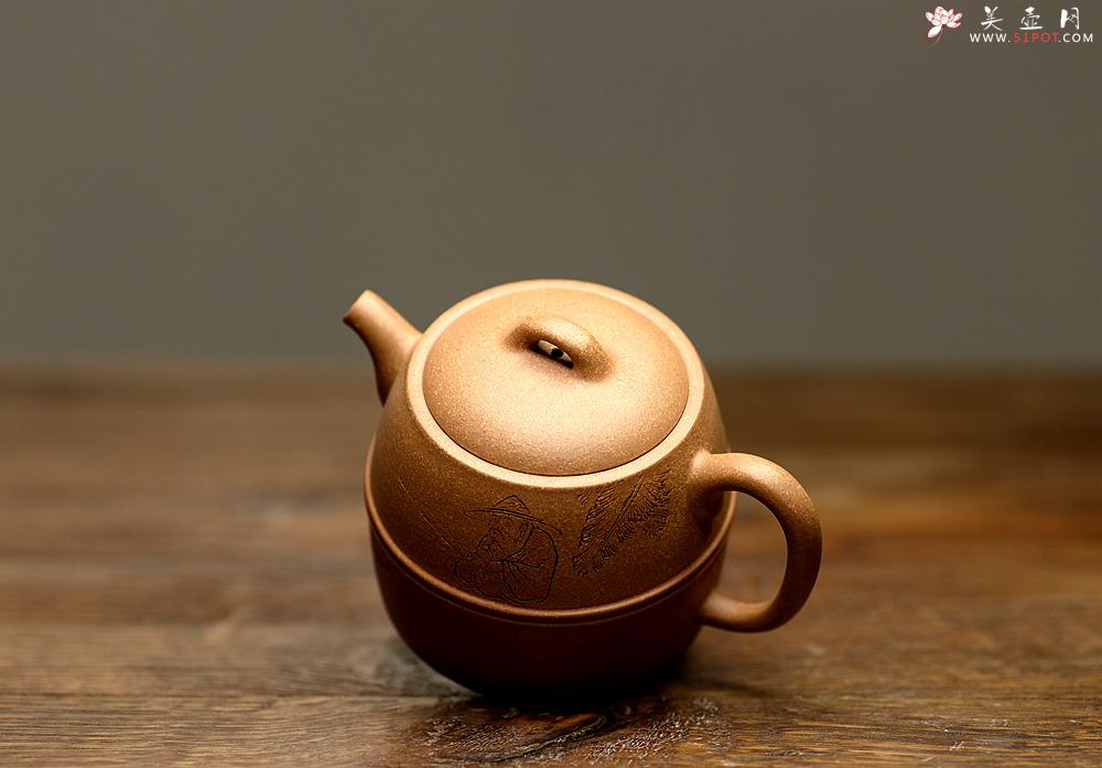 紫砂壶图片：国助工唐文新作 至雍壶 由游心堂主人装饰 - 美壶网