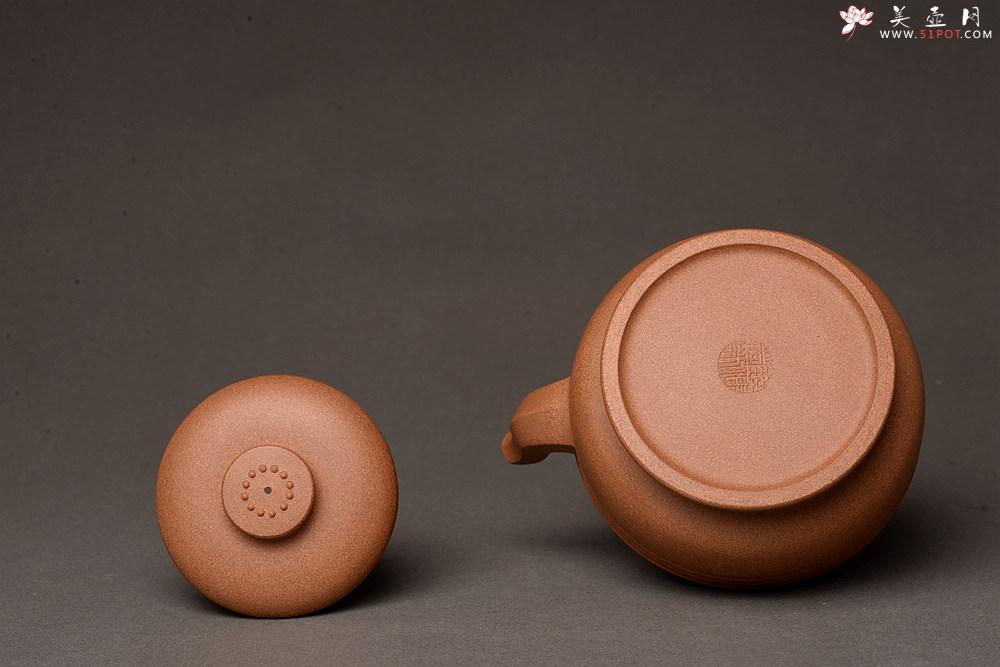 紫砂壶图片：钱建荷全手新作 书房茗器 博古提梁 做工精致 浑厚大气 - 美壶网