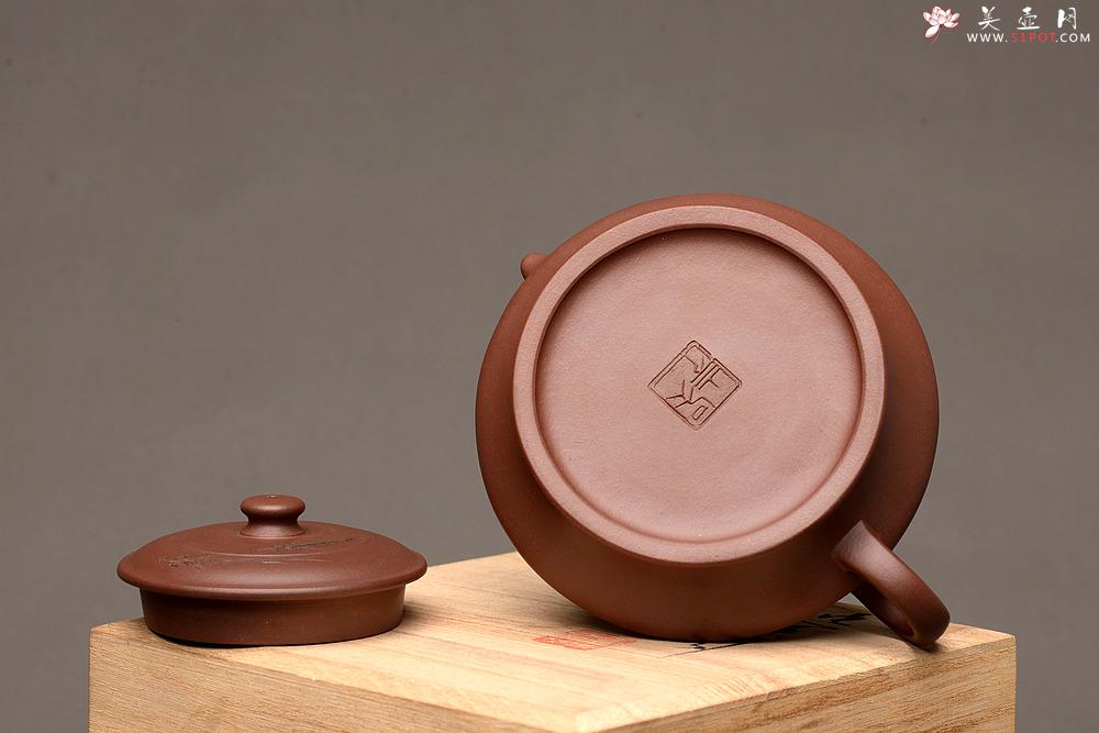 紫砂壶图片：吴杰全手新品 陆轶舟精心装饰 文雅秀气 全手虚扁 - 美壶网