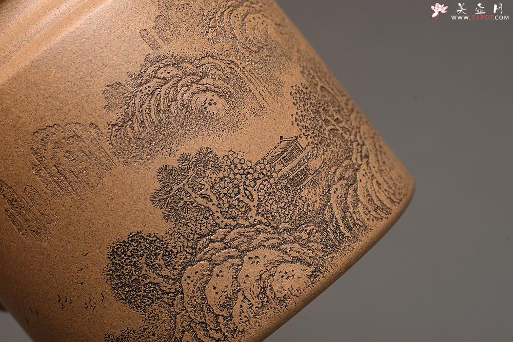 紫砂壶图片：李彦雄精刻山水 饱满匀称 挺拔高俊 全手牛盖洋桶 气韵十足 - 美壶网