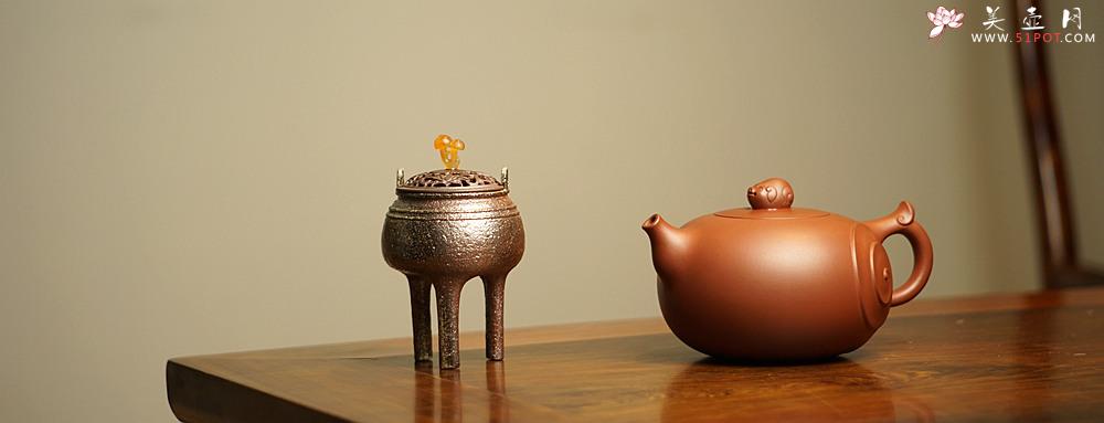 紫砂壶图片：乙未年终全手力作 敦厚可人 处处细节 寓意吉祥 金猪纳福  - 美壶网