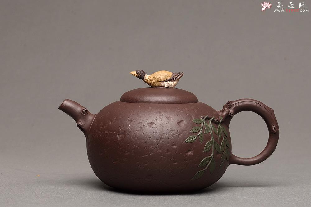 紫砂壶图片：诗情画意 春江水暖鸭先知 孙伟强张新亚原创作品 玩味不绝 - 美壶网