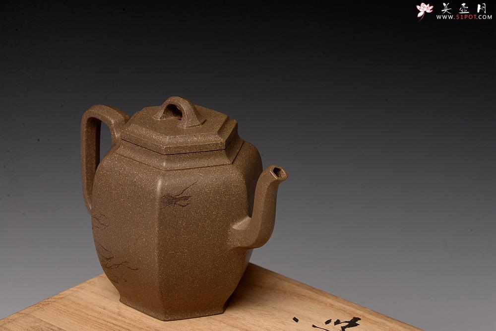 紫砂壶图片：强强联合  秀雅文气 国师赵辉精心装饰 六方云亭 难得文人画遗韵~ - 美壶网