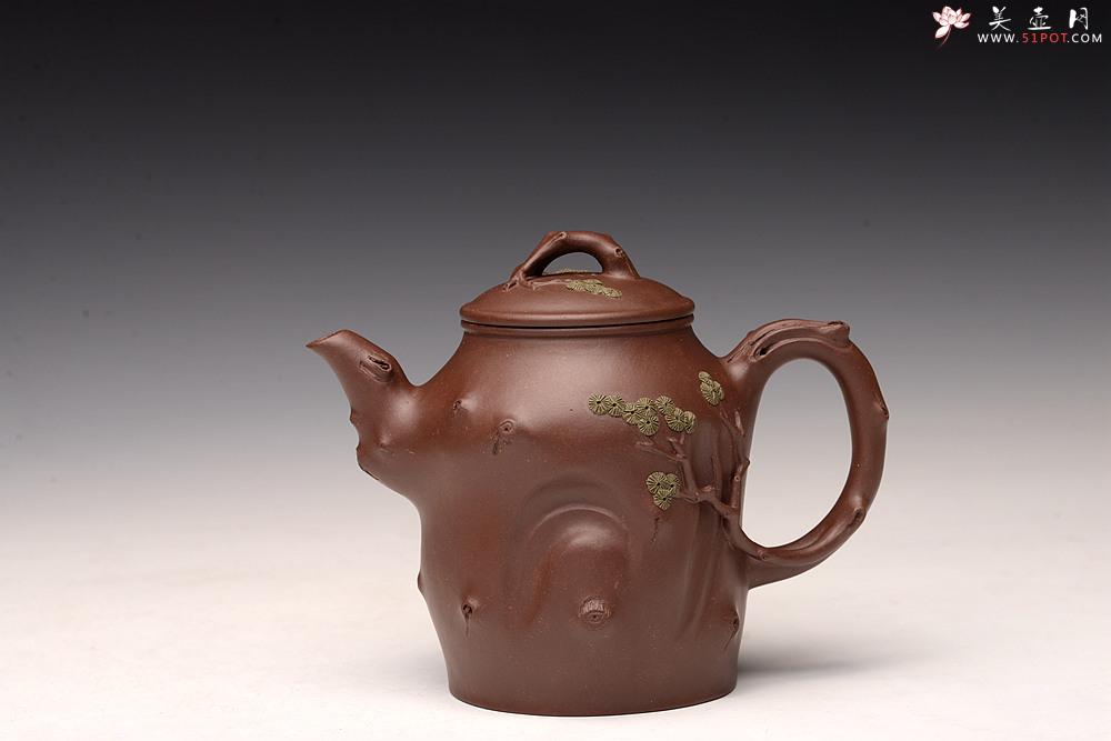 紫砂壶图片： 苍劲之意 古拙之风 单志萍松梅对桩 经典花货题材 - 美壶网
