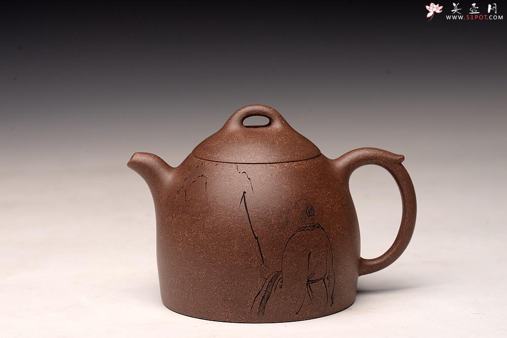 紫砂壶图片：周斌全手新作 朴素敦厚 全手秦权 文气佳品 游心堂主人装饰 油润段泥 - 美壶网