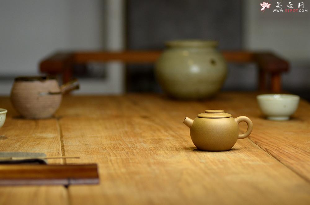 紫砂壶图片：美壶特惠 茶人最爱 古朴小品 实用小巨轮~紫泥 段泥一对 - 美壶网