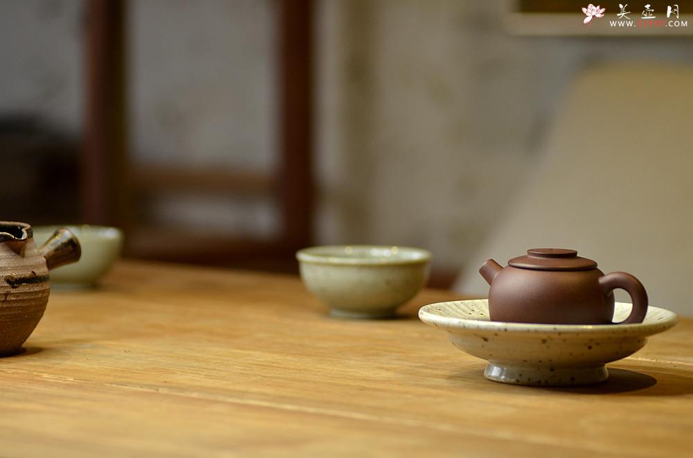 紫砂壶图片：美壶特惠 茶人最爱 古朴小品 实用小巨轮~紫泥 段泥一对 - 美壶网