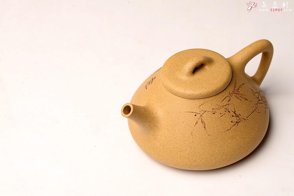 紫砂壶图片：和石夫人孙杨杨全手作品 骨肉均挺 全手子冶石瓢 和石文气装饰 - 美壶网