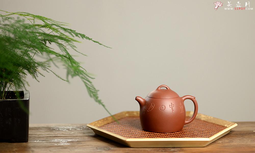 紫砂壶图片：文人作品 全手摹古秦权 储云高徒潘晓鸣装饰 格调高画意深  - 美壶网