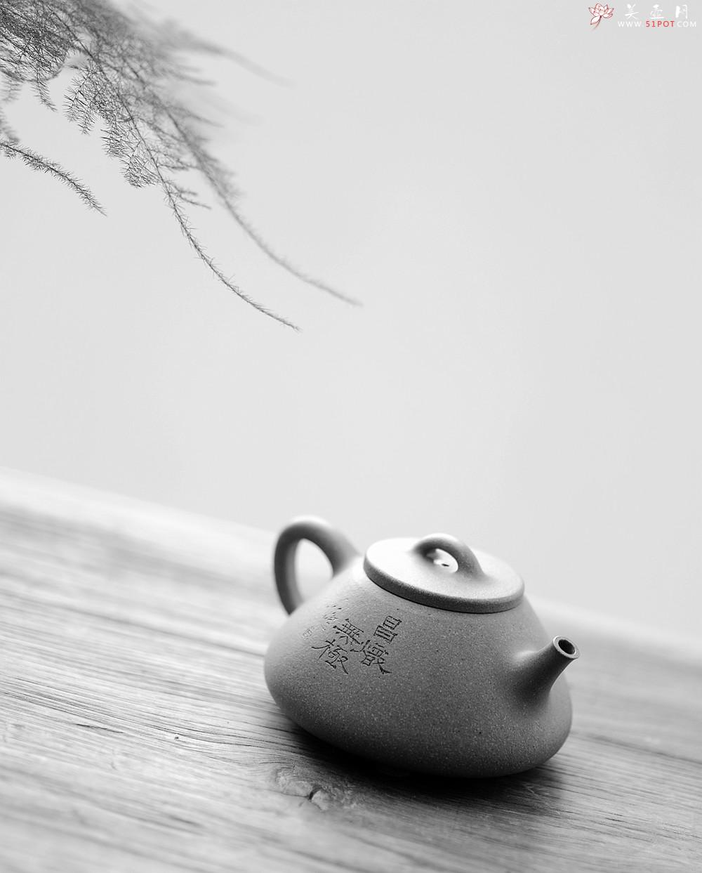 紫砂壶图片：周路健丙申夏全手新作  古意盎然 优质青段 心舟石瓢 陆轶舟文气装饰 - 美壶网