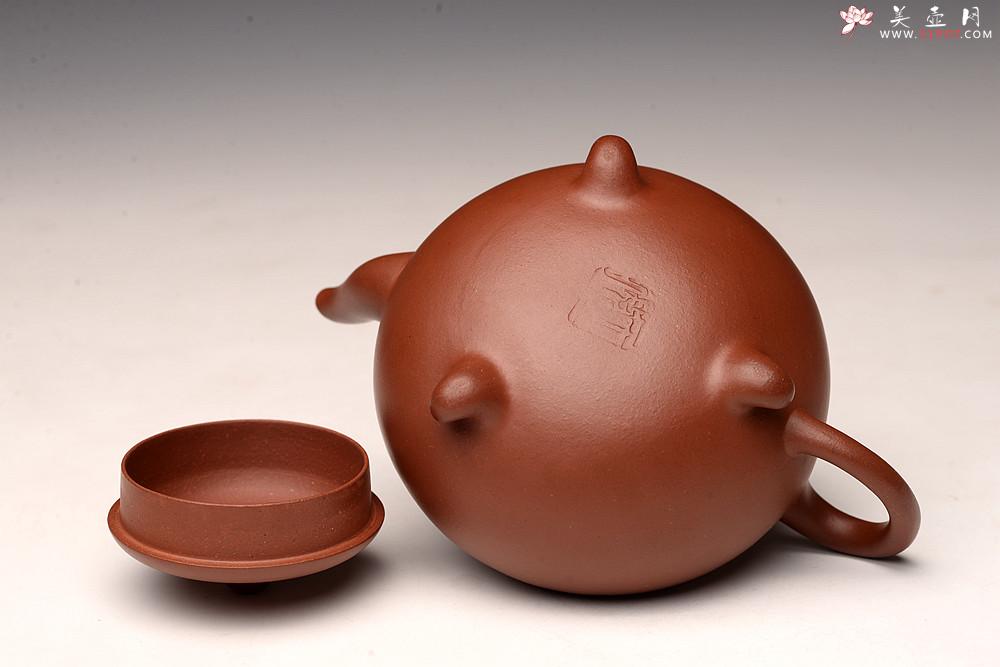 紫砂壶图片：王薇丙申秋全手新作 三足水平 线条流畅 做工精致 - 美壶网