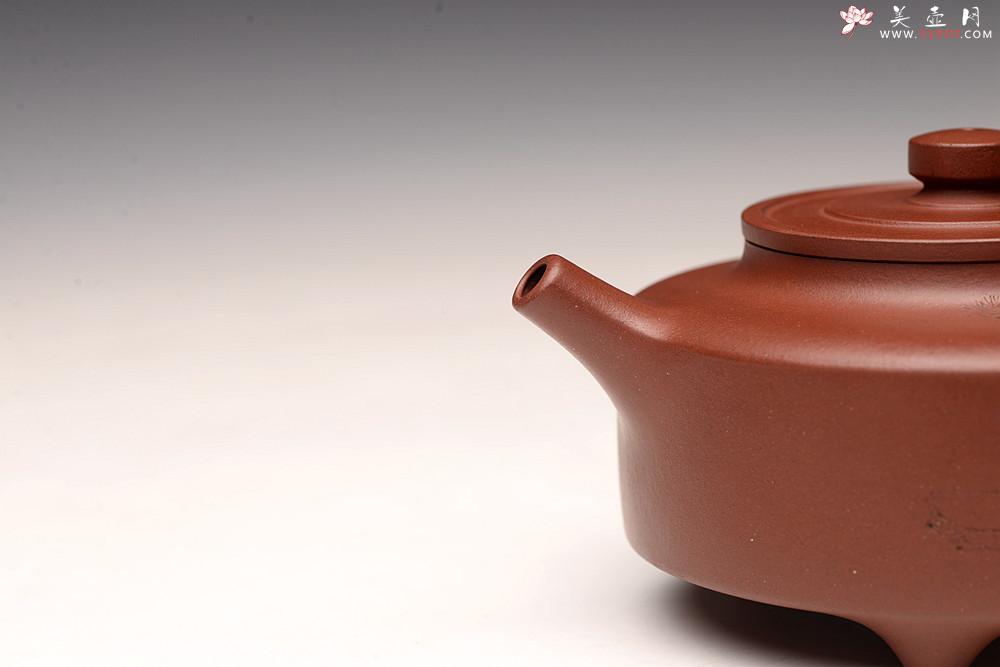 紫砂壶图片：储俊伟丙申夏全手摹古 曼生周盘 端庄素雅 国师实力派赵辉装饰 精工 - 美壶网