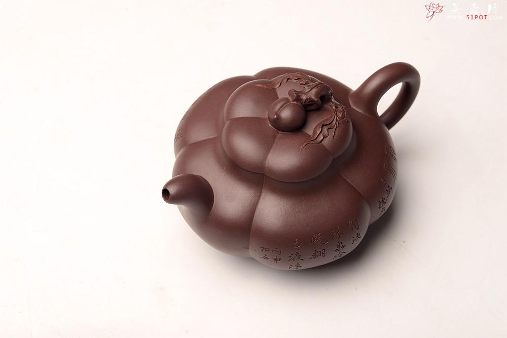 紫砂壶图片：酒虎丙申夏 精品之作 大气磅礴 全手工上合桃 和石装饰 珍藏 - 美壶网