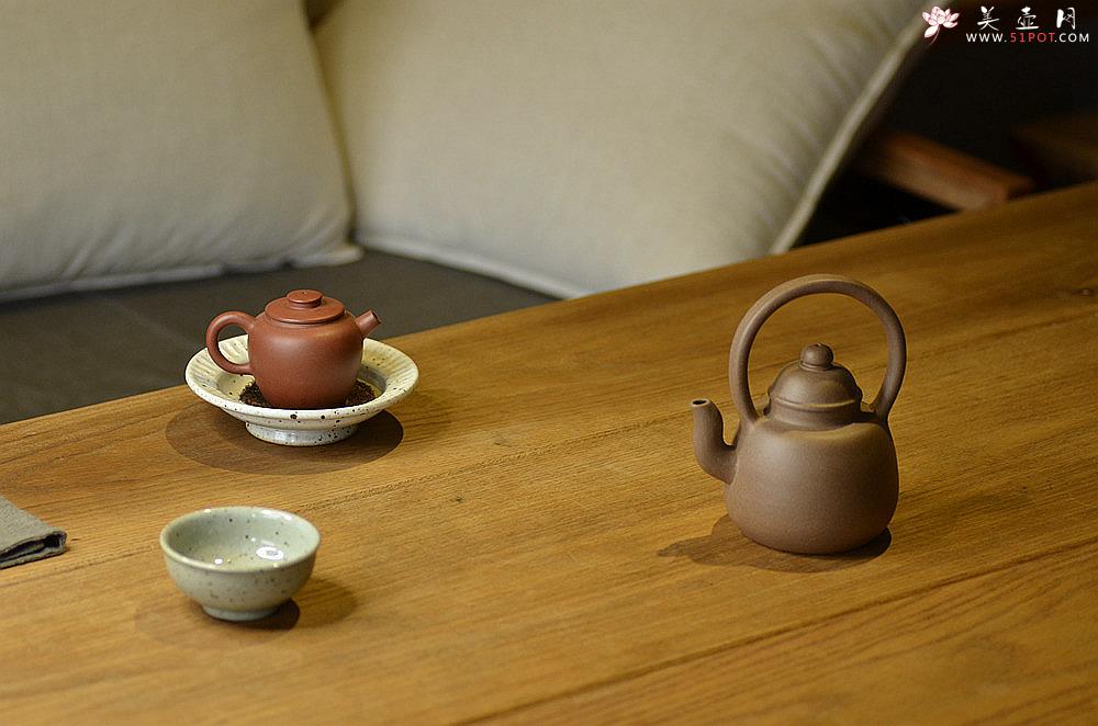 紫砂壶图片：淞庐原创作品 古朴摹明韵 永乐提梁 夏日炎炎提壶约茶~ - 美壶网