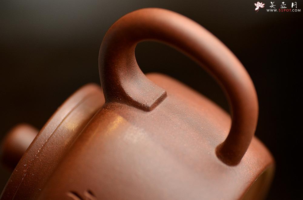 紫砂壶图片：山水之中作主人 摹古剑流德中 - 美壶网