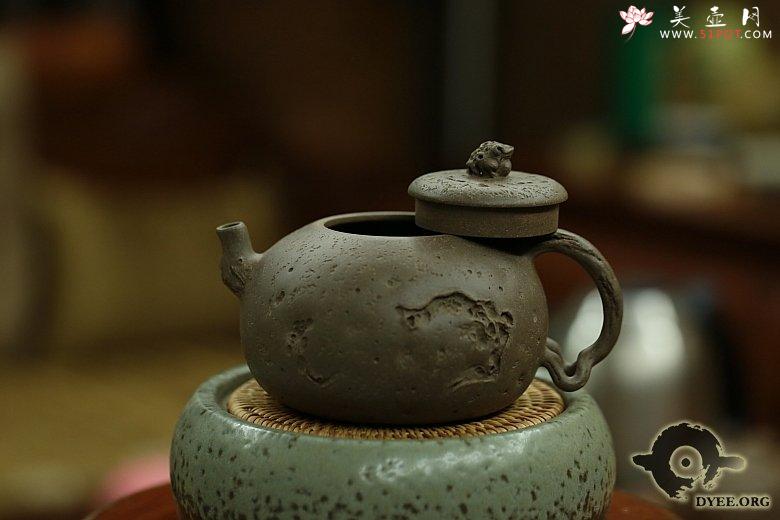 紫砂壶图片：金蟾龚春欣赏 - 美壶网