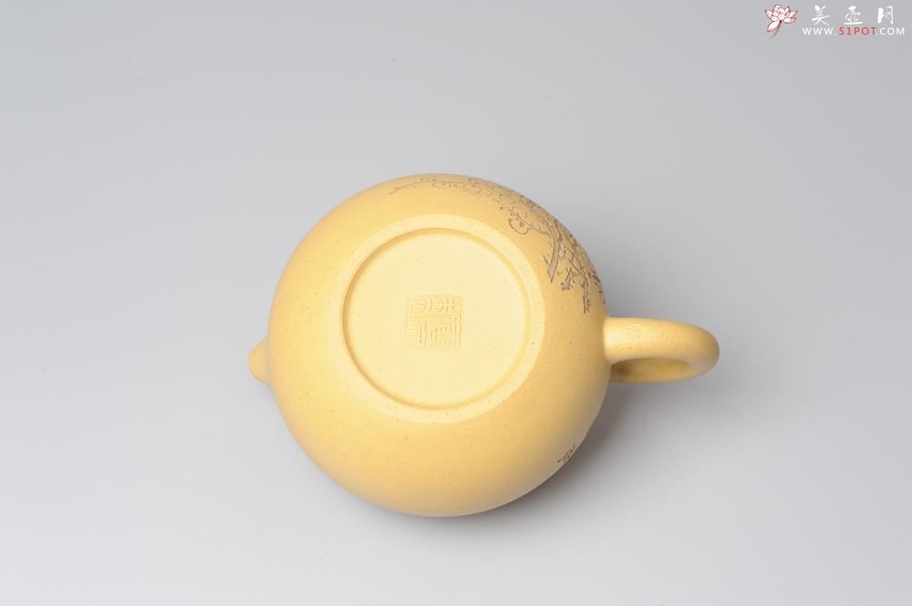 紫砂壶图片：助工袁德波精心装饰梅花 双助工联袂西施壶 - 美壶网