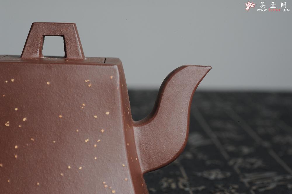 紫砂壶图片：美壶特惠 全手工四方镶制铺砂方钟 一气呵成 口盖完美无暇 未整过口 不露砂 - 美壶网