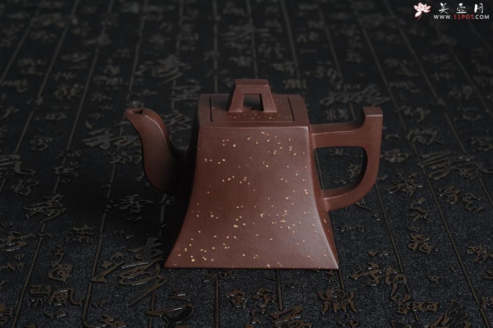 紫砂壶图片：美壶特惠 全手工四方镶制铺砂方钟 一气呵成 口盖完美无暇 未整过口 不露砂 - 美壶网