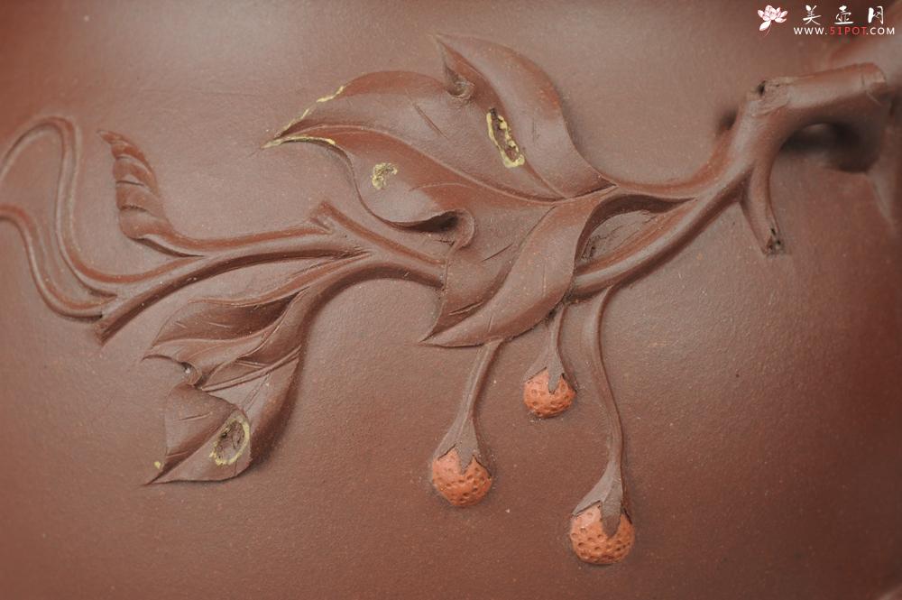 紫砂壶图片：精品花货 事事如意 贴花草莓技艺精湛 - 美壶网