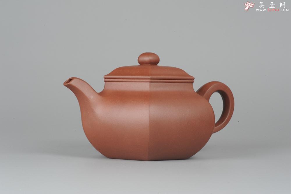 紫砂壶图片：气势磅礴 线面挺括平正 全手工六方仿古壶 - 美壶网