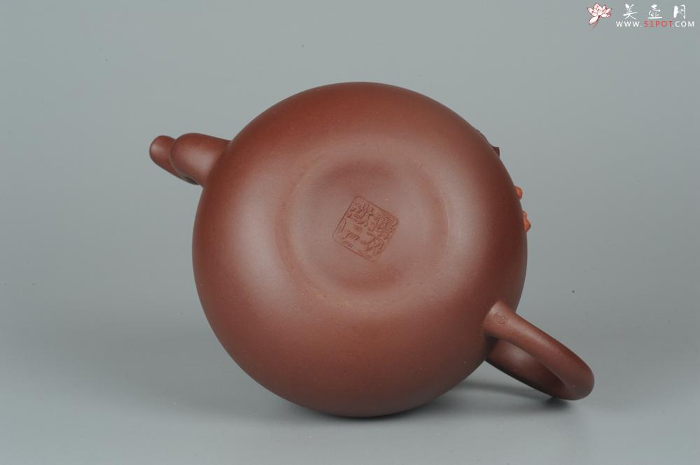 紫砂壶图片：精品花货 事事如意 贴花草莓技艺精湛 - 美壶网