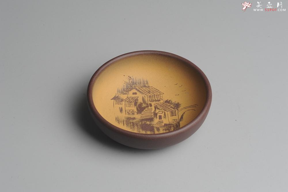 紫砂壶图片：美杯特惠 精品山水杯款式二 紫泥粉段泥 各不同^_^好玩 直径8.7cm - 美壶网