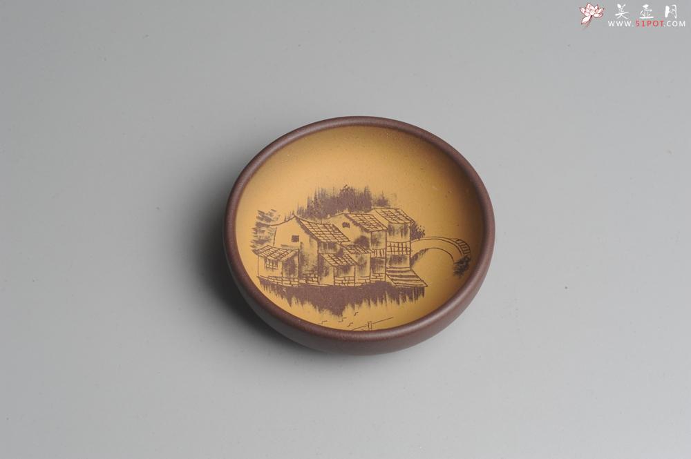 紫砂壶图片：美杯特惠 精品山水杯款式二 紫泥粉段泥 各不同^_^好玩 直径8.7cm - 美壶网