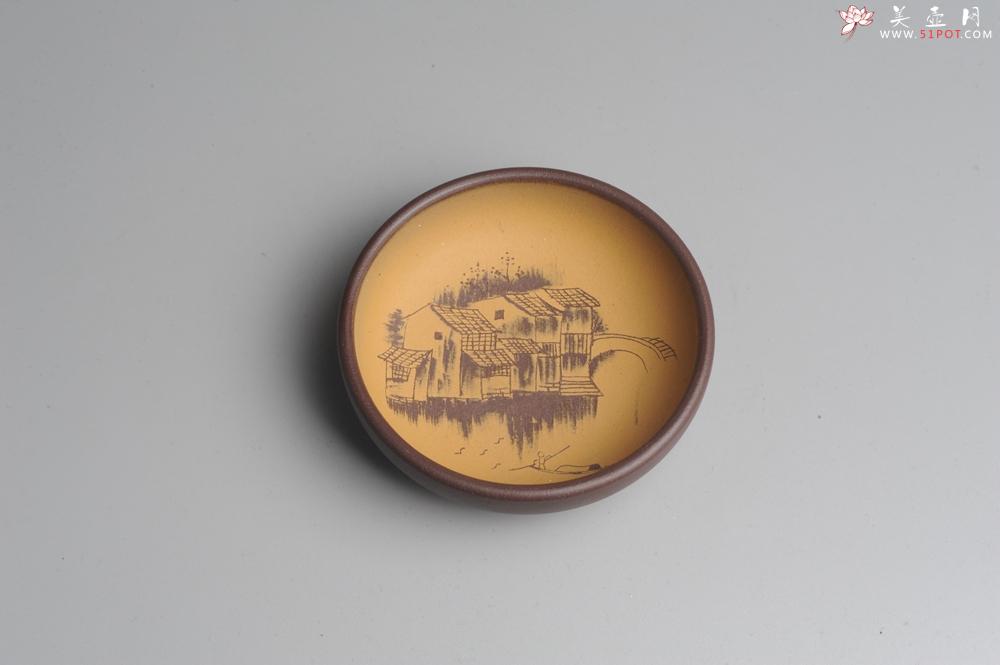 紫砂壶图片：美杯特惠 精品山水杯款式二 紫泥粉段泥 各不同^_^好玩 直径8.7cm - 美壶网