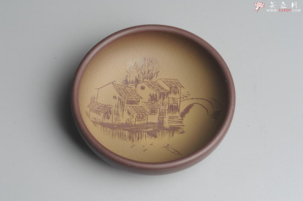 紫砂壶图片:美杯特惠 精品山水杯款式三 紫泥粉段泥 各不同^_^好玩 直径8.7cm - 美壶网