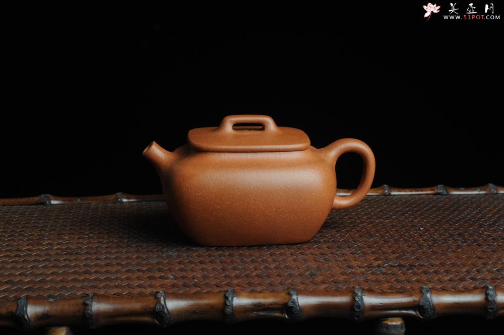 紫砂壶图片：美壶回馈 特惠小四方 一捺底 非常油润的降坡泥 - 美壶网