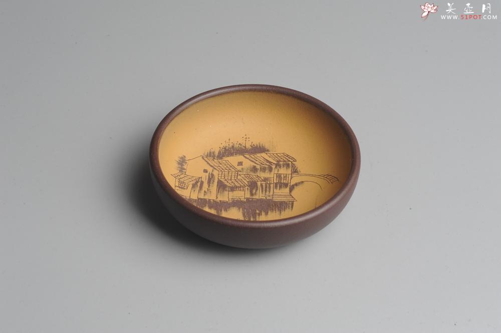 紫砂壶图片：美杯特惠 精品山水杯款式二 紫泥粉段泥 各不同^_^好玩 直径8.7cm - 美壶网