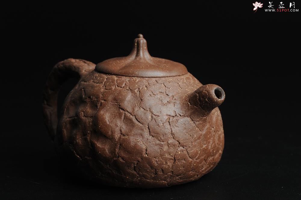 紫砂壶图片：全手工一手壶 瓜蒂龚春壶 小巧可爱 - 美壶网