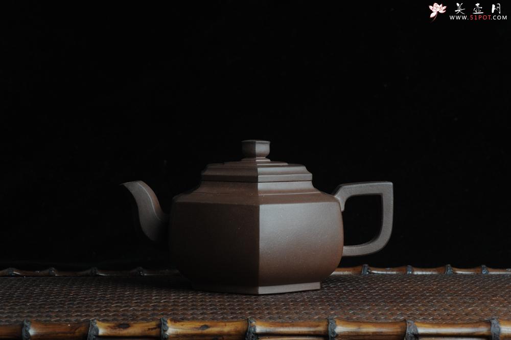 紫砂壶图片：全手工六方雪华壶 瑞雪兆丰年 - 美壶网