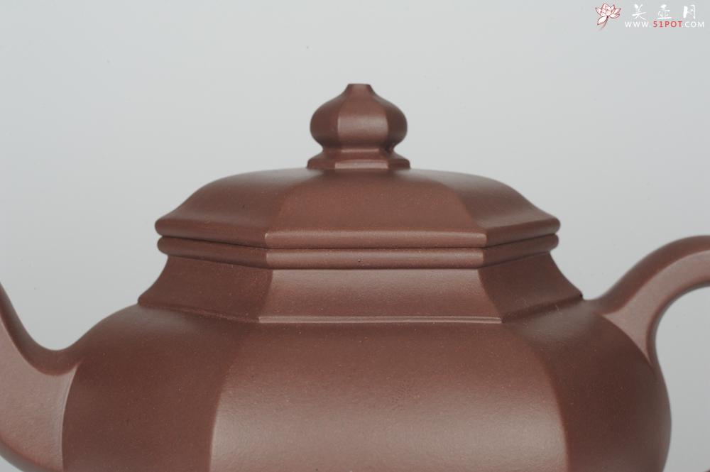 紫砂壶图片:气势磅礴 线面挺括 全手工精工老紫泥六方笑樱壶 - 美壶网