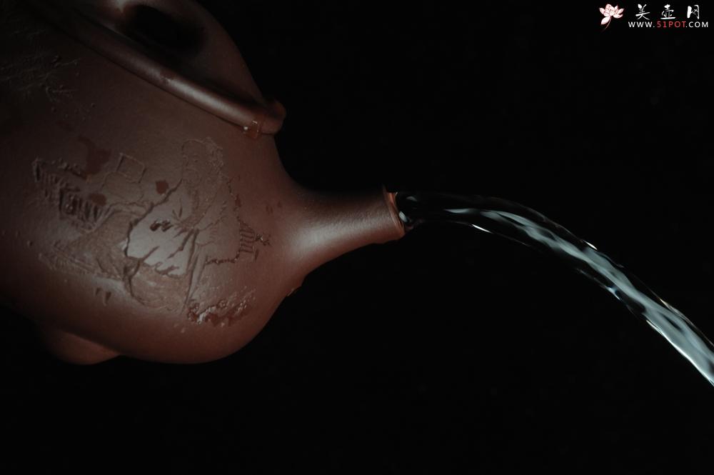 紫砂壶图片：美壶特惠 经典平盖小石瓢 满瓢（景舟石瓢）方健双刀即兴装饰松下高士煮茶图 泥料超好 做工灰常精致 - 美壶网