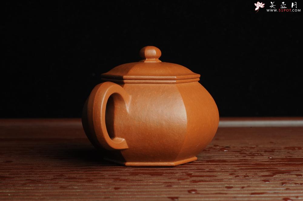 紫砂壶图片：张海莊突破之作 全手工六方宫灯 粗砂朱泥收缩大 成型难 朱砂金砂隐现 - 美壶网