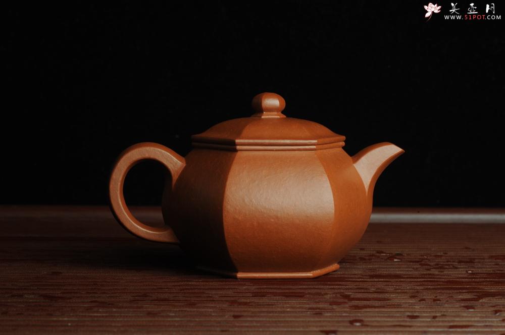 紫砂壶图片：张海莊突破之作 全手工六方宫灯 粗砂朱泥收缩大 成型难 朱砂金砂隐现 - 美壶网