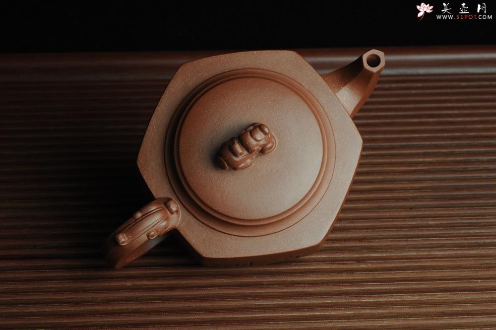 紫砂壶图片：美壶特惠 六方龙樽 刻绘山水 浑厚大气 - 美壶网
