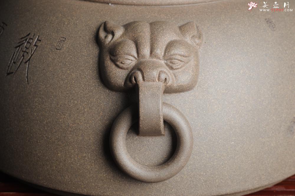 紫砂壶图片：老青段精品瑞兽双耳罐 茶仓 水洗 烟灰缸 多用 子陶刻达摩伏虎图 不输名、家 - 美壶网