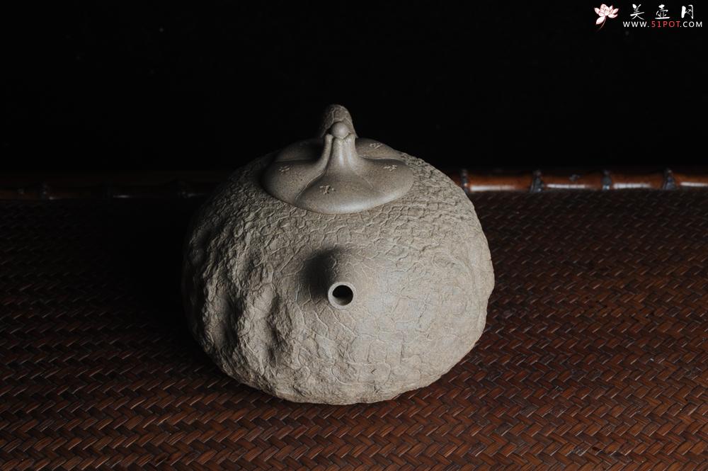 紫砂壶图片：美壶特惠 精品老青段全手工供春 龚春 异形盖 难度大 肌理丰富 - 美壶网