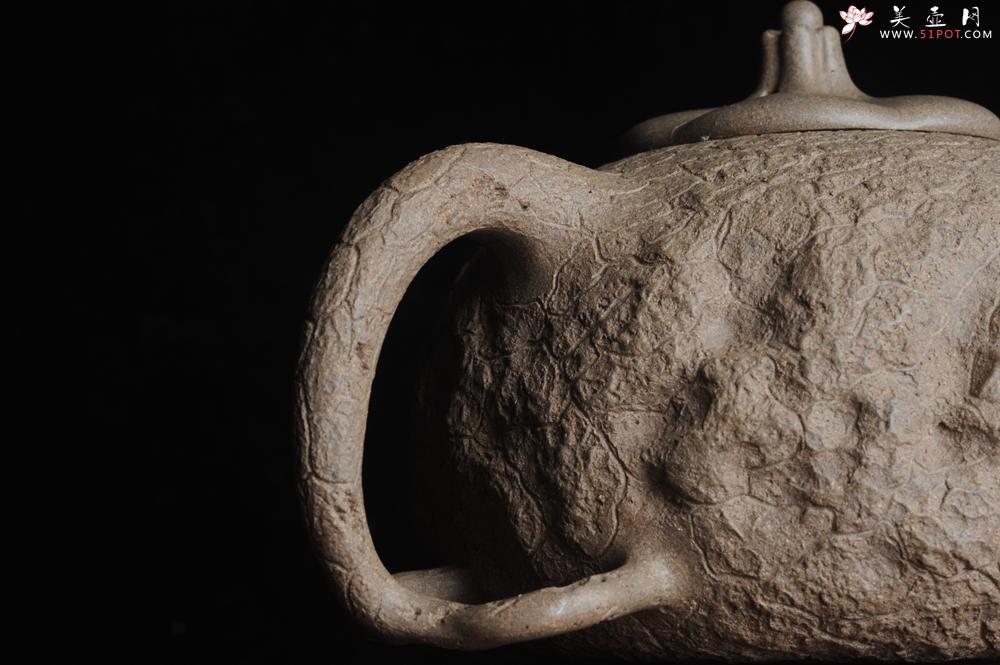 紫砂壶图片：美壶特惠 精品老青段全手工供春 龚春 异形盖 难度大 肌理丰富 - 美壶网