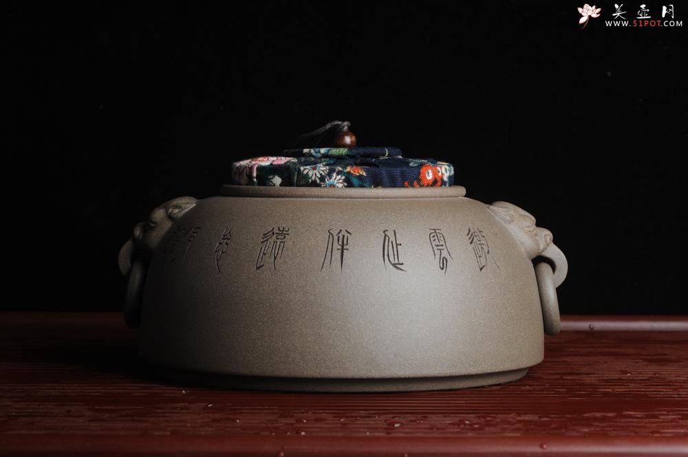 紫砂壶图片：老青段精品瑞兽双耳罐 茶仓 水洗 烟灰缸 多用 子陶刻达摩伏虎图 不输名、家 - 美壶网