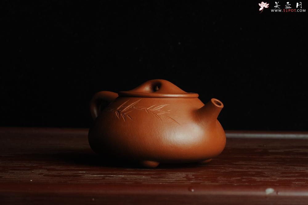 紫砂壶图片：优质朱泥全手工刻竹石瓢 天道无亲常与善人 - 美壶网