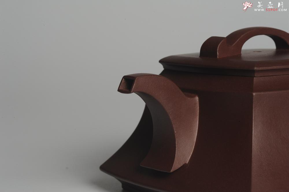 紫砂壶图片：原创精致全手工四方吉玉壶 难度大线条流畅 - 美壶网